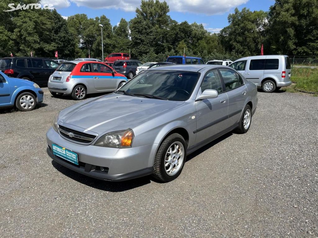 Chevrolet Evanda, 2.0i